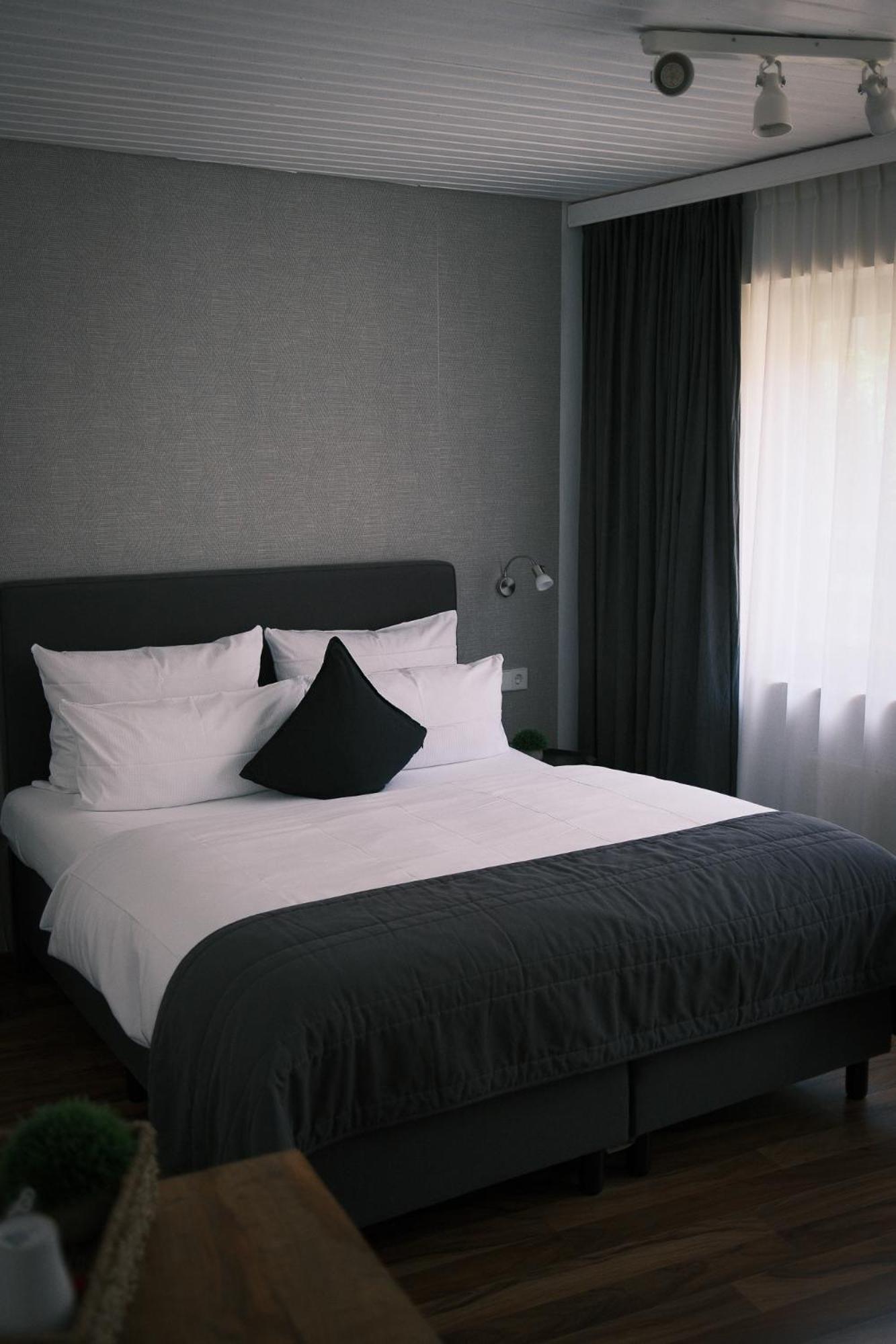 Kreuzblume Hotel & Weinstube Fryburg Bryzgowijski Zewnętrze zdjęcie